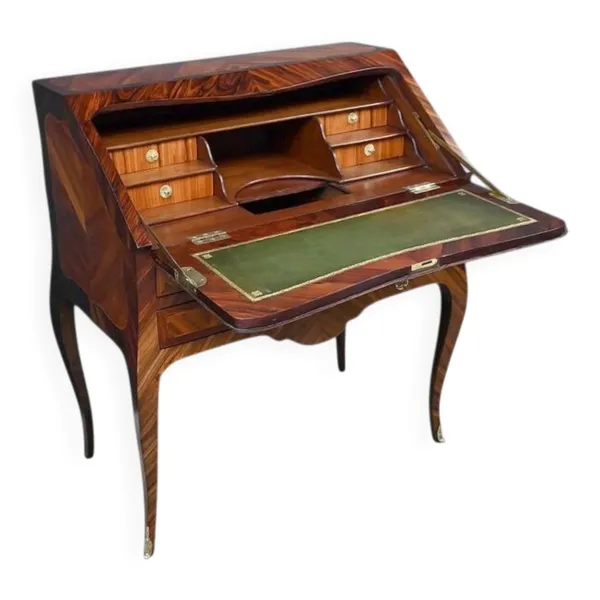 Bureau de pente en marqueterie de bois de rose et palissandre, époque Louis XV – XVIIIe
