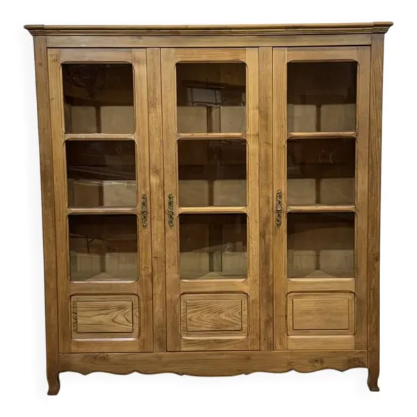 Bibliothèque d'école des années 1950 en châtaignier