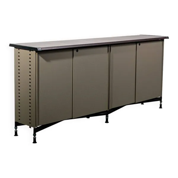 Buffet de la série Spazio par le Studio BBPR pour Olivetti, vers 1960.