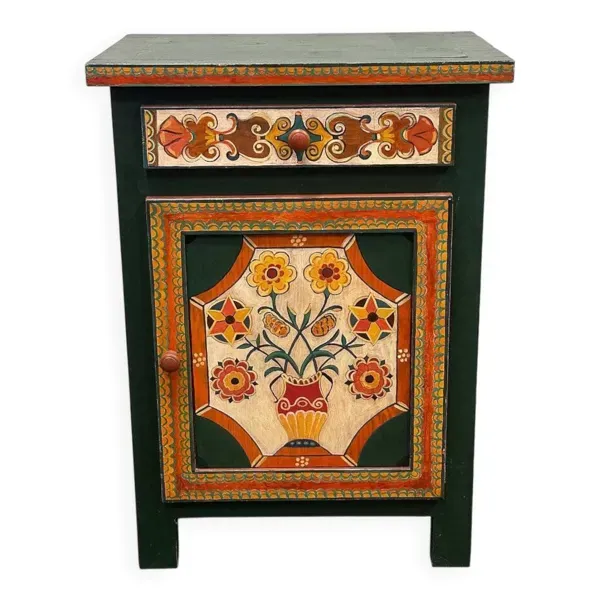 Grand cabinet en folk art provençal peint à la main par un artiste provençal, années 1970.
