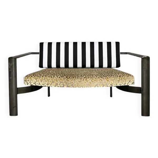 Canapé funky (récemment rembourré)