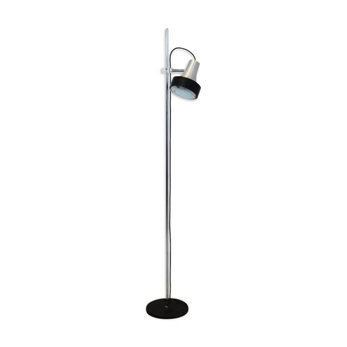 Lampadaire aluminum and chrome D-3202  Raak 1960s