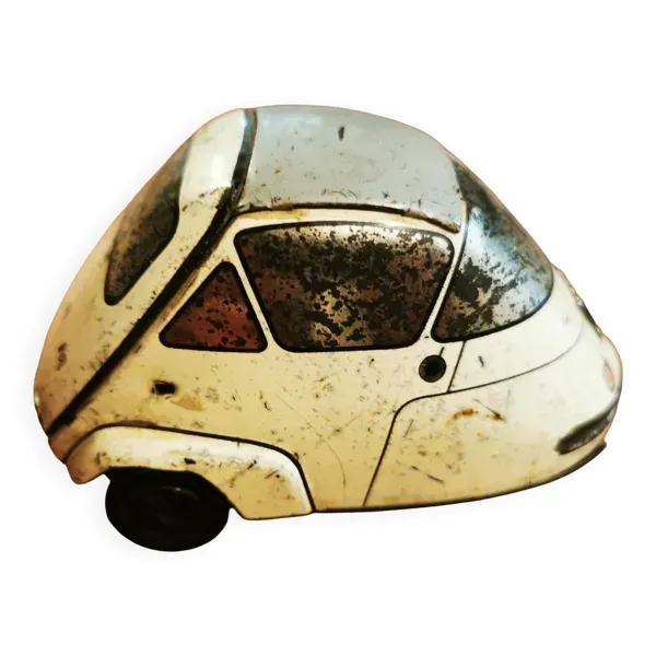 Petite voiture ancienne, isetta velam, gaspard et gaubier