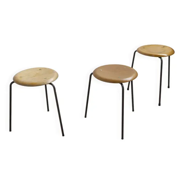 Ensemble de 3, tabouret à trois pieds Dot Arne Jacobsen par Fritz Hansen, années 1960.
