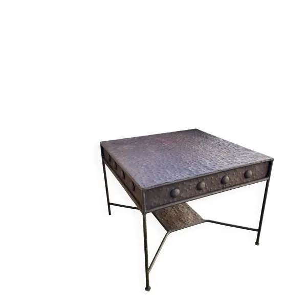 Table basse brutaliste