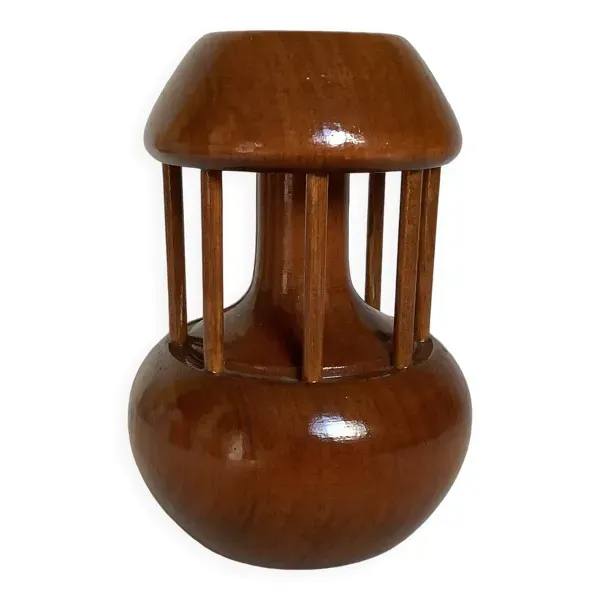 Bougeoir en bois vernis