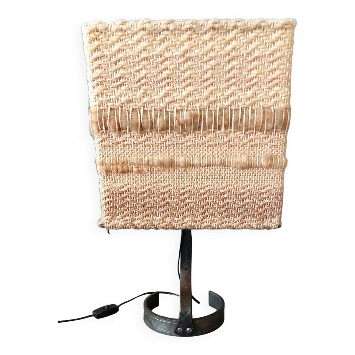 Lampe brutaliste 1950 en fer forgé abat-jour en laine fait main.