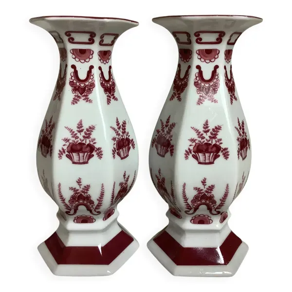 Paire de bougeoirs hexagonaux bordeaux