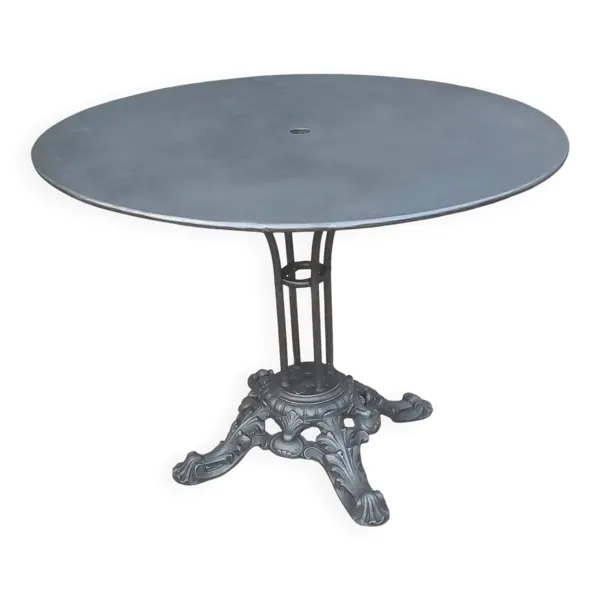 Table de jardin louis vuitton 1930
