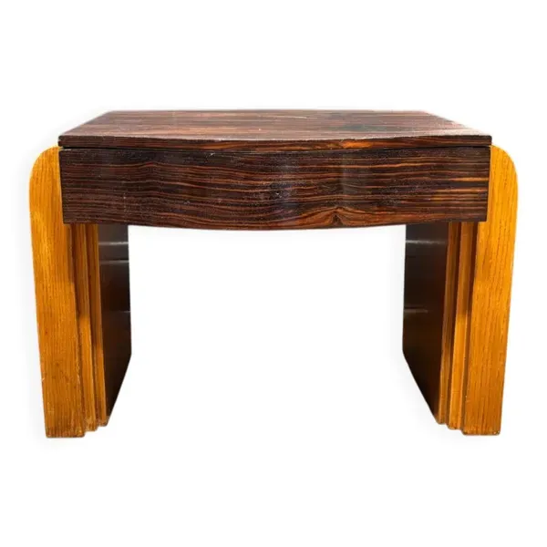 Table d’appoint en bois massif – Charme vintage et élégance intemporel