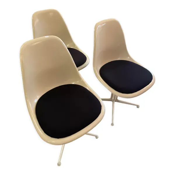 Chaises la fonda de Charles et Ray Eames