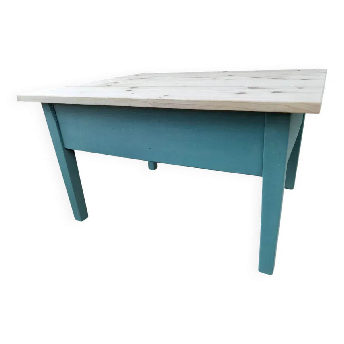 Petite table basse coffre