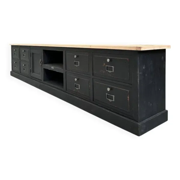 Ancien meuble de métier transformé en meuble télé