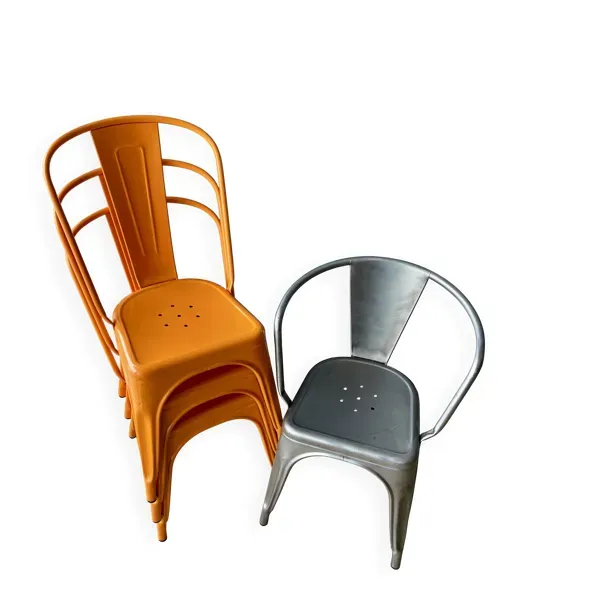 3 chaises et 1 fauteuil Tolix