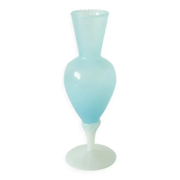 Vase en opaline pieds torsadé, bleu ciel et blanc, 1960