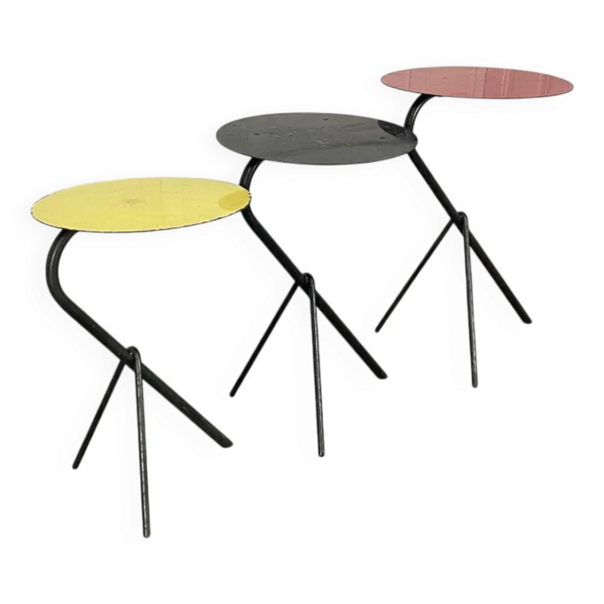 Trois tables gigognes 1950 colorées