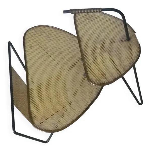 Porte revues tole perforée