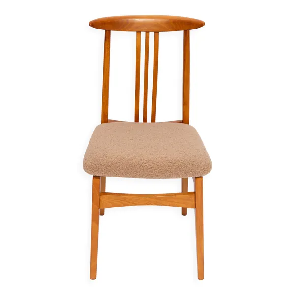 Chaise Mid-Century Latte Bouclé, Bois Moyen, M. Zielinski, Europe 1960s