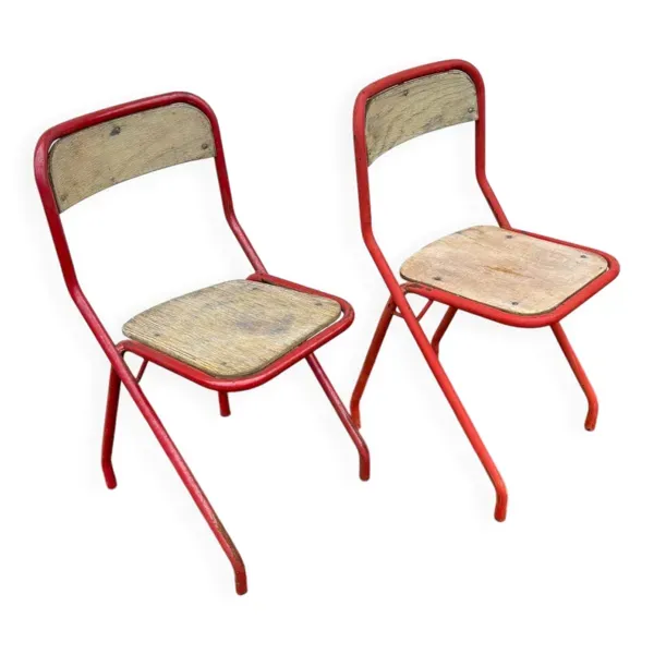 2 chaises industrielles
