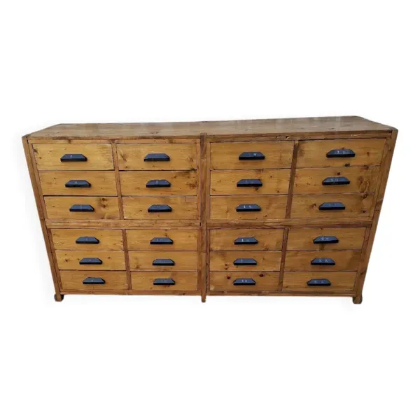 Meuble de métiers à tiroirs