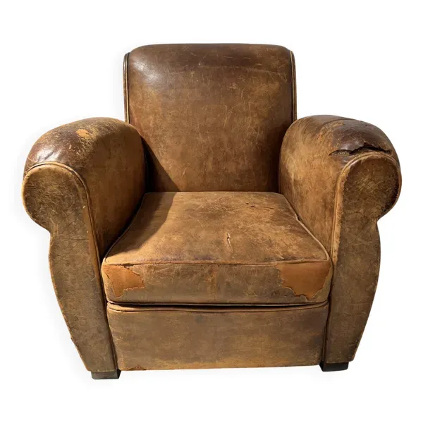 Ancien fauteuil club en cuir fauve XX siècle