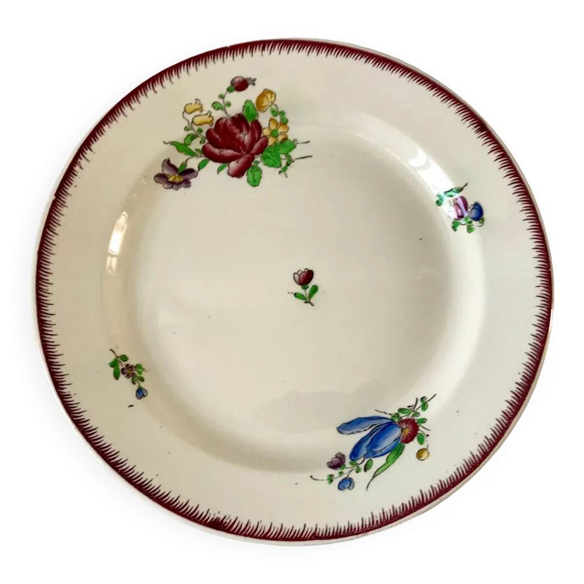 plat rond Villeroy & Boch La Louvière fabrication belge en Terre de Fer début XXème