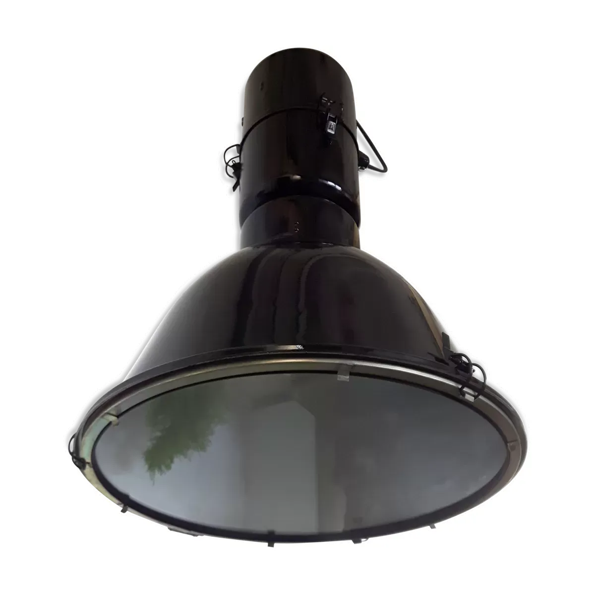 Suspension industrielle elgo Maghaus