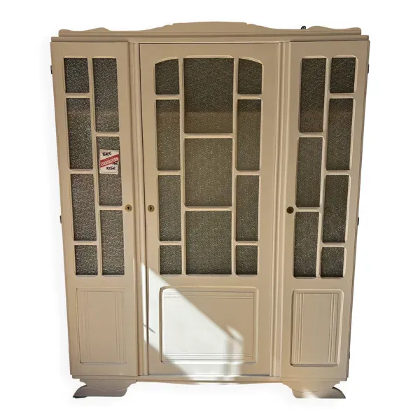 Armoire parisienne vitrée