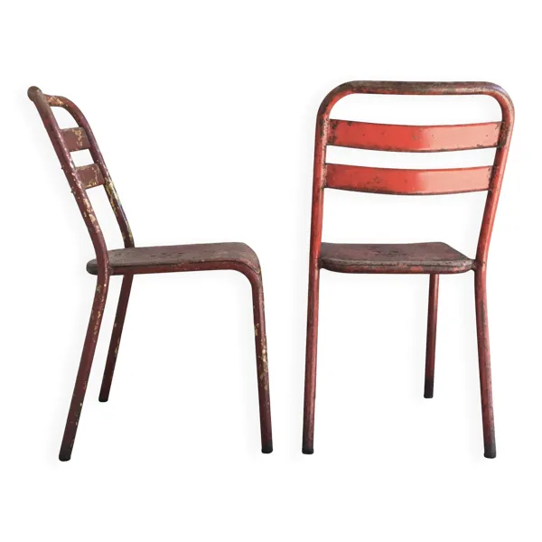 Paire de chaises tolix T2 rouge - assise pleine - 1950