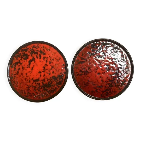 Paire de dessous de plat rouge en céramique mouchetée