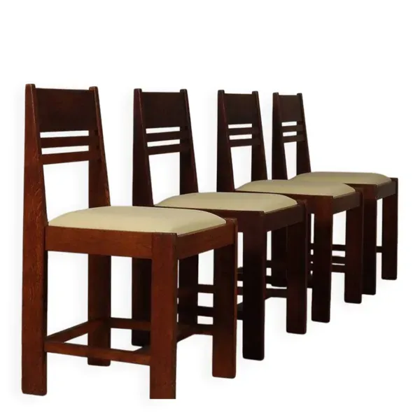 Ensemble de 4 chaises de salle à manger en chêne de l'École de La Haye, 1925-1935