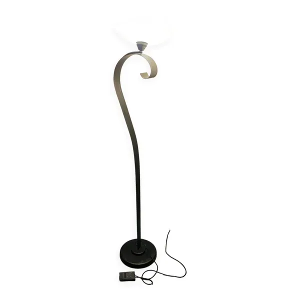Lampadaire arc, design épuré, d’inspiration italienne (180cm)