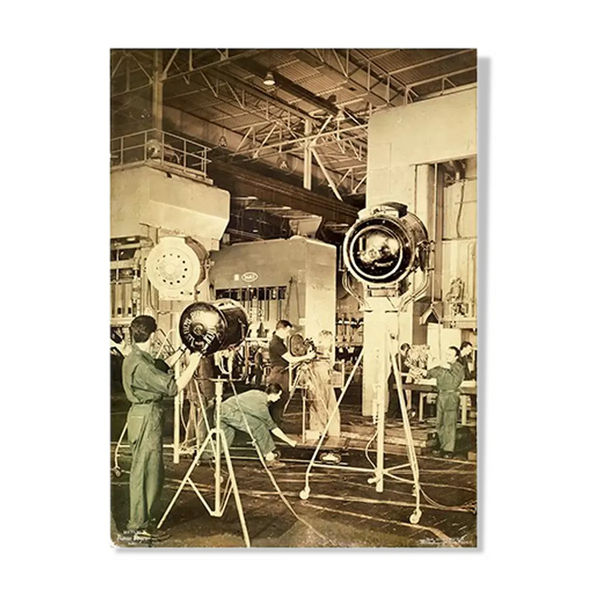 Photographie d'une équipe de cinéma chez Simca