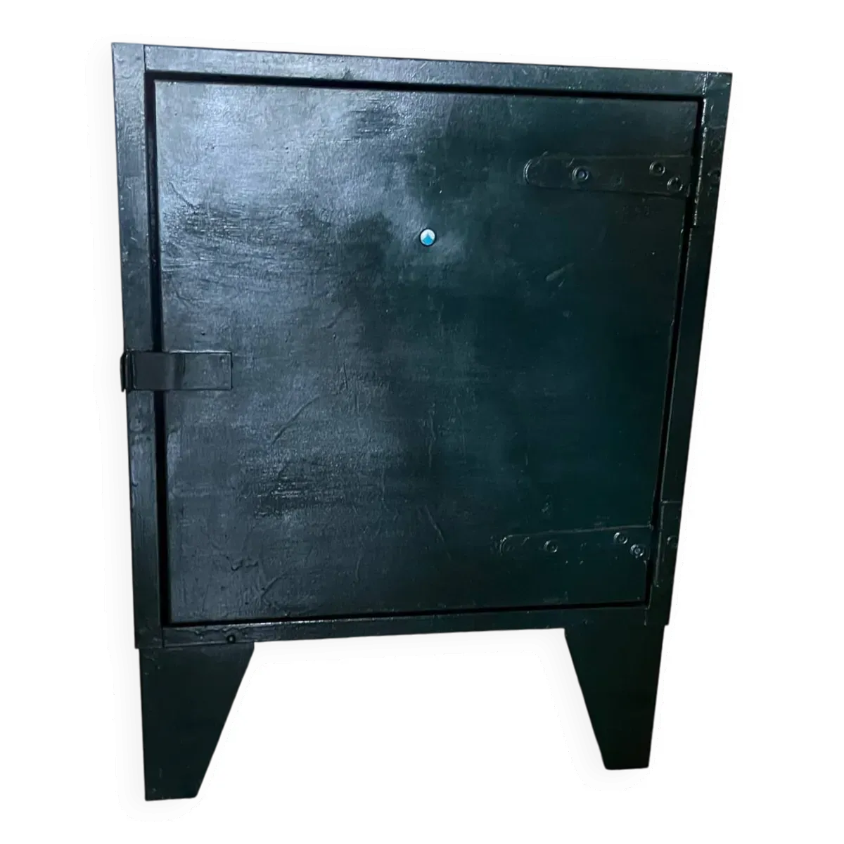 Meuble de rangement industriel en métal vert