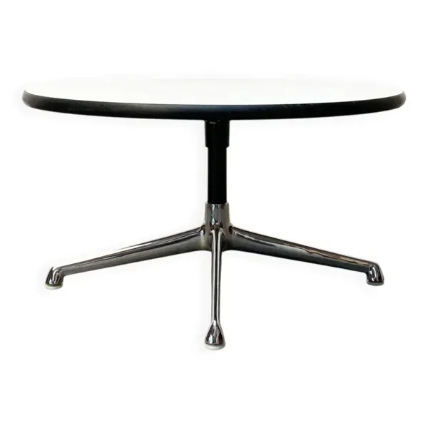 Table d'appoint du milieu du siècle par Charles & Ray Eames pour Herman Miller, années 1960