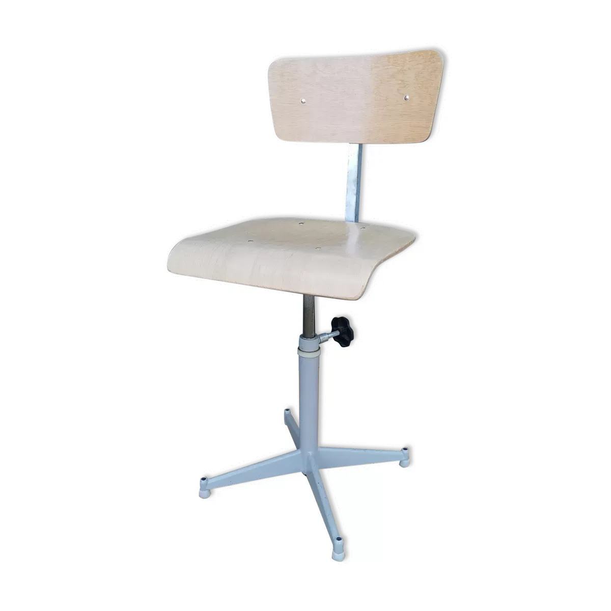 Chaise d atelier reglable