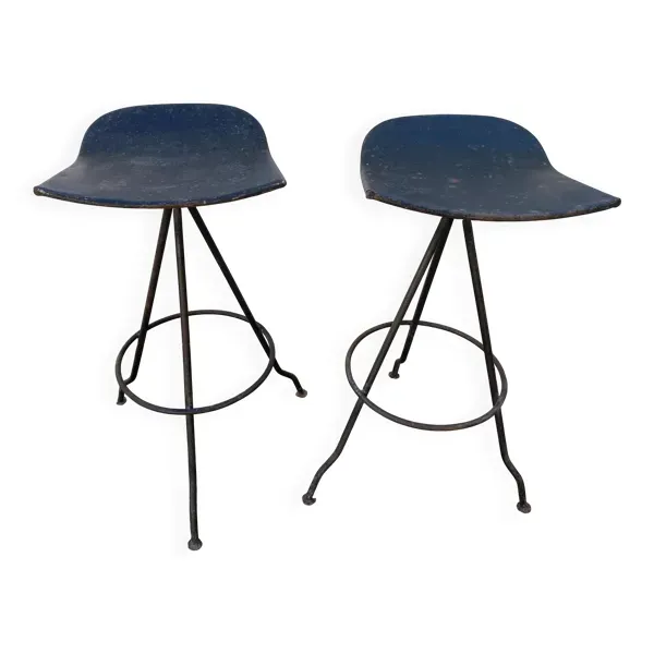 Paire de tabourets de bar pivotants artisanaux en métal de style industriel, 1950