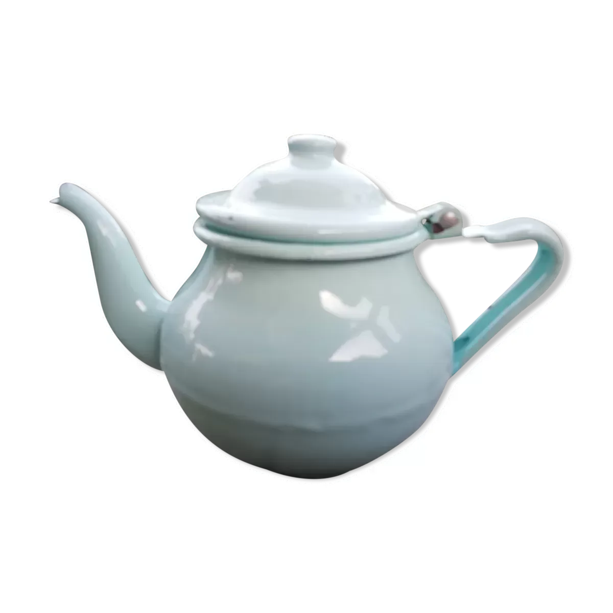 Théière en tôle émaillée