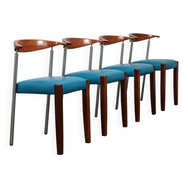 Ensemble de 4 chaises de salle à manger en cuir postmodernes, Italie, années 1990.