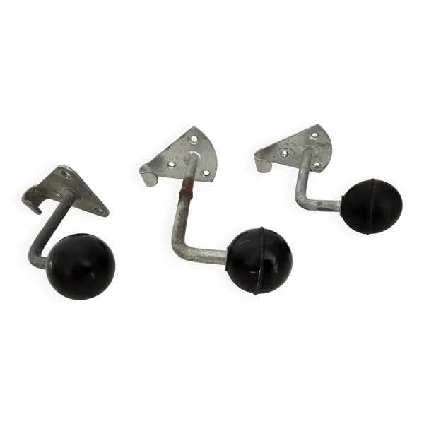 Lot de 3 porte-manteaux (patères) - crochets de vestiaires école acier zing