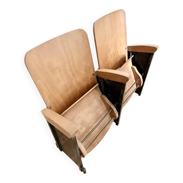 Authentiques fauteuils de cinéma anciens – paire d’origine en bois – assise