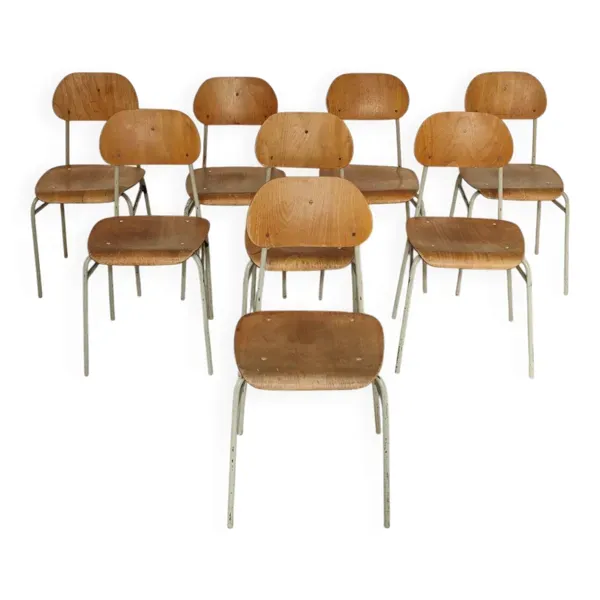 Lot de 8 chaises d'école métal et bois
Ex Tchécoslovaquie 1960