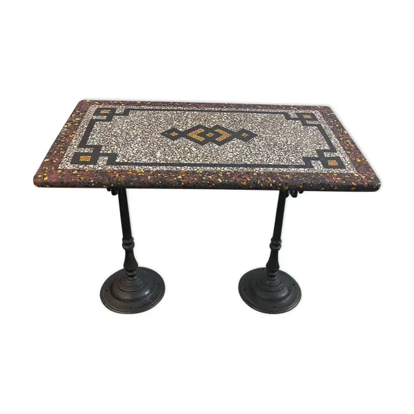 Table de bistrot début XXème piètement en fonte et plateau Terrazzo