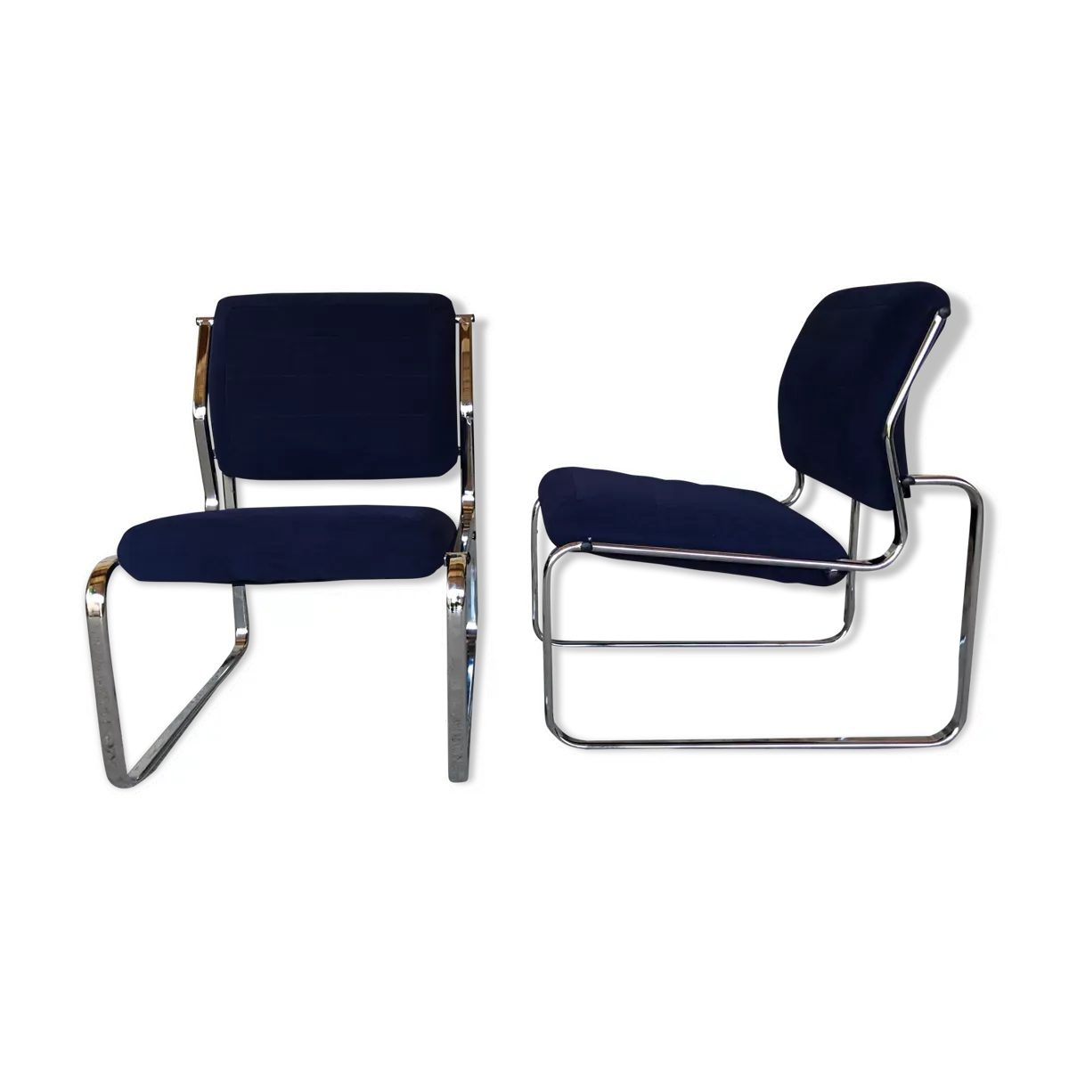 Paire de fauteuils vintage chrome et microfibre bleue circa 70