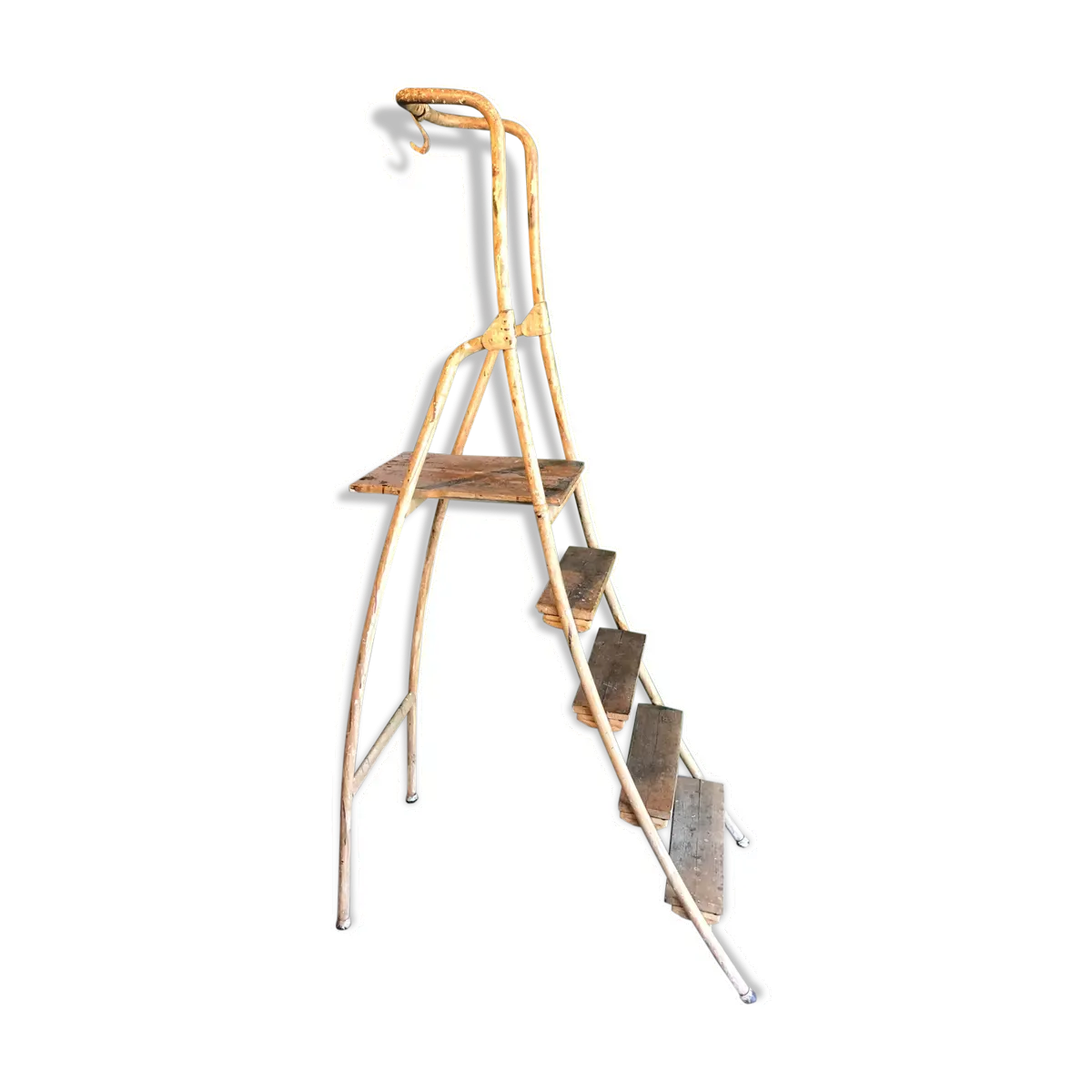 Échelle en bois industrielle