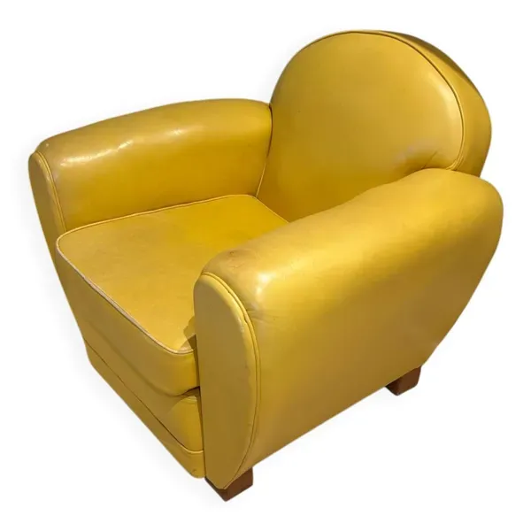 Un fauteuil club en cuir