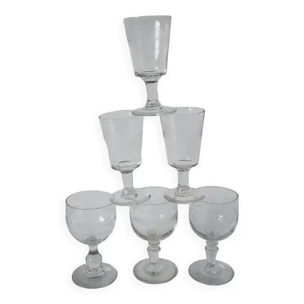 Lot de 6 verres à vin dépareillés XIXème