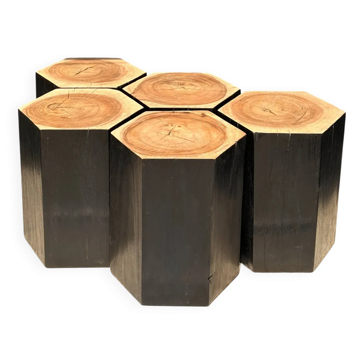 Ensemble de 5 stools hexagonaux en suar bicolore formant mobilier d'appoint