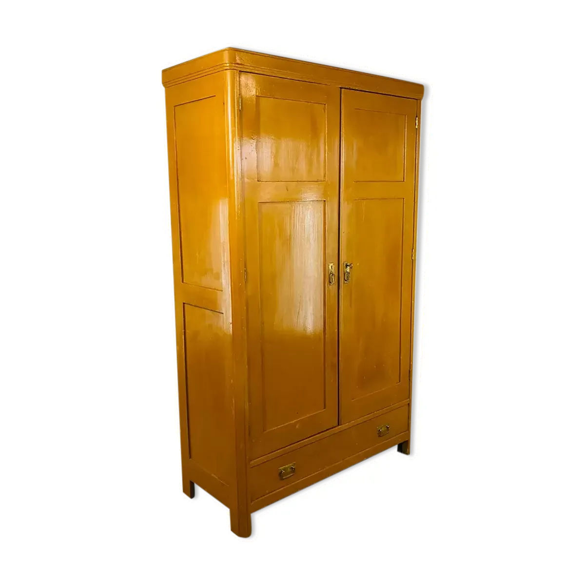 Armoire en bois