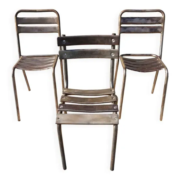 3 chaises en métal, style Tolix
